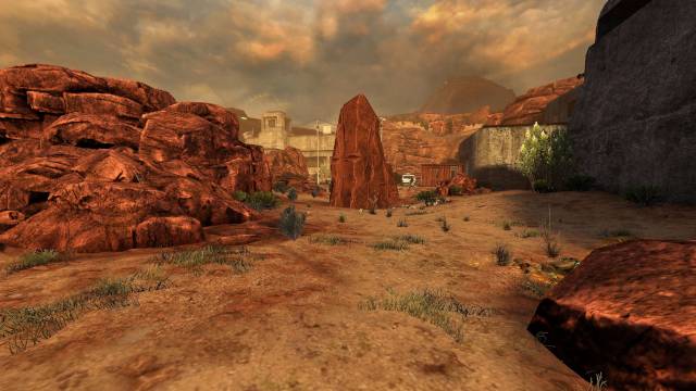 Aavikkoinen kohtaus Black Mesan tutkimus­laitoksen ulkopuolella, silloin kun jenkki­armeija koittaa tappaa pelaajan ohjaajaa päähenkilöä ja portaaleista läpi tullut alieni­armeija koittaa tappaa jenkki­armeijaa; ilman ylimääräisiä viivoja.